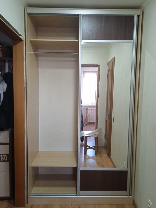 Продам шкаф купе