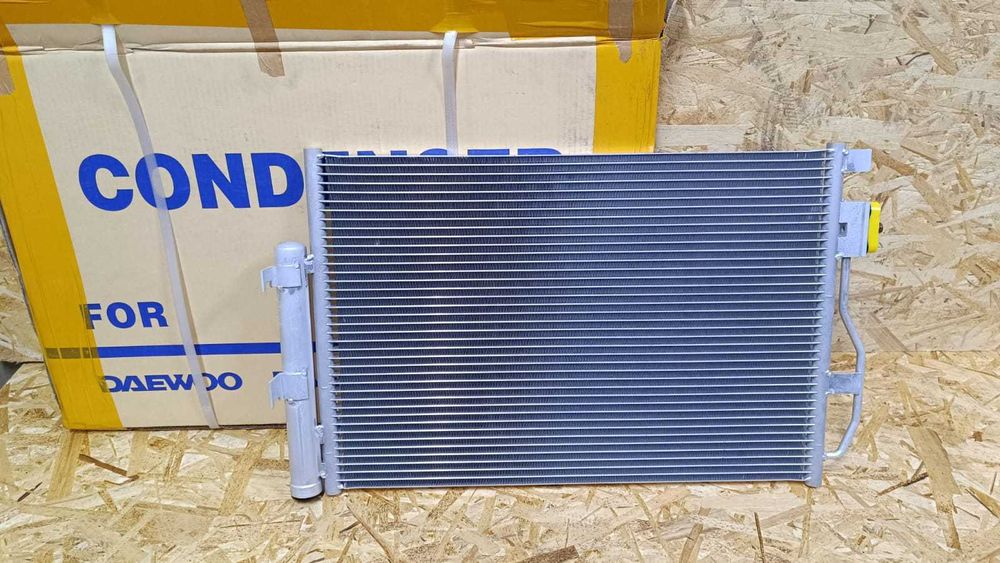 Крылья передние на Шевроле Кобальт(оригинал)