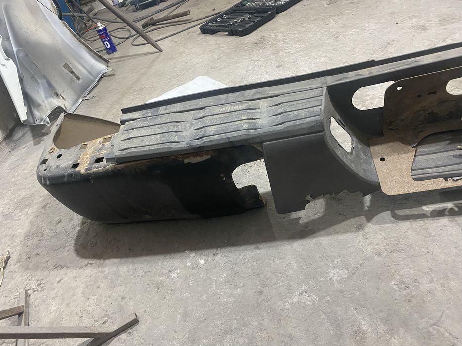 Задний бампер тайота тундра