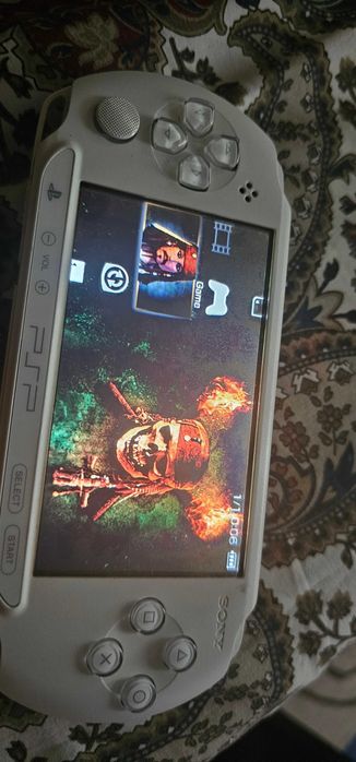 psp sony alb model psp e1004 psp Street modat