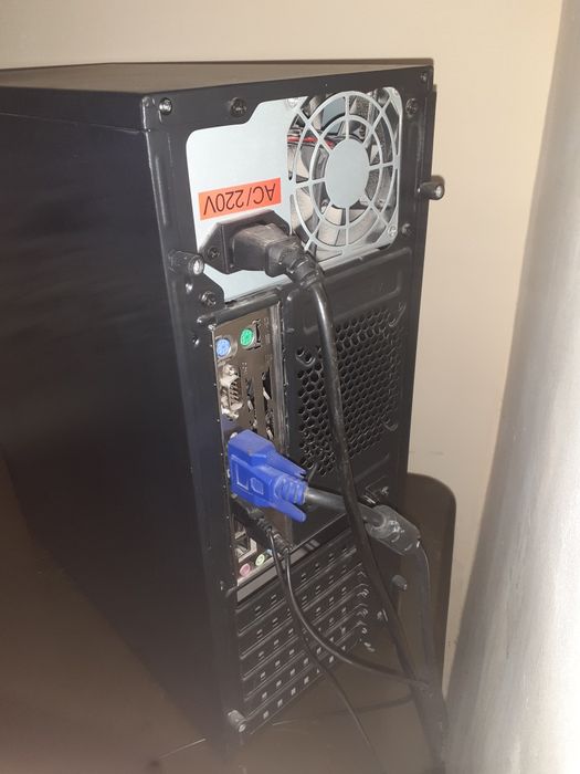 Deyarli yangidek koʻp ishlatilmagan , hamma narsasi joyida usta krmgn