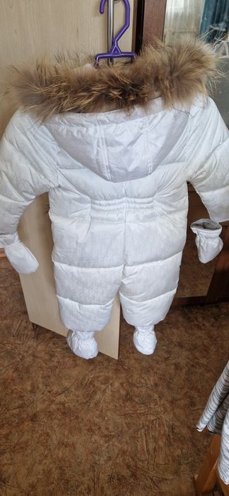 Продаю зимние детский комбинезон