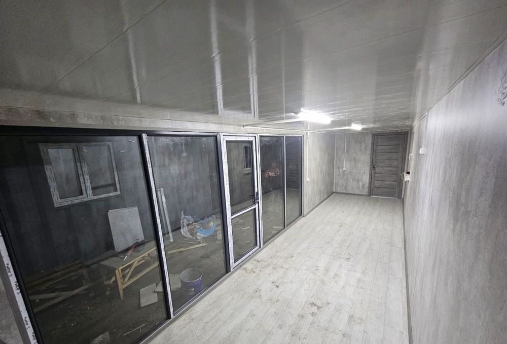 Контейнер утеплённый и пустой