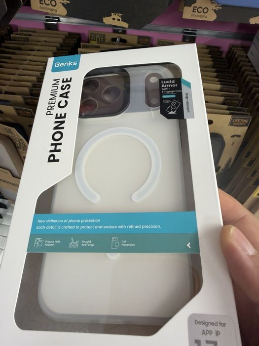 Benks луксозни премиум гърбове за iPhone 17 Pro , iPhone 17 Pro Max