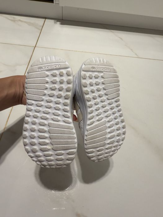 Маратонки Adidas