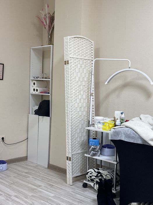 Продам ширму, цвет белый