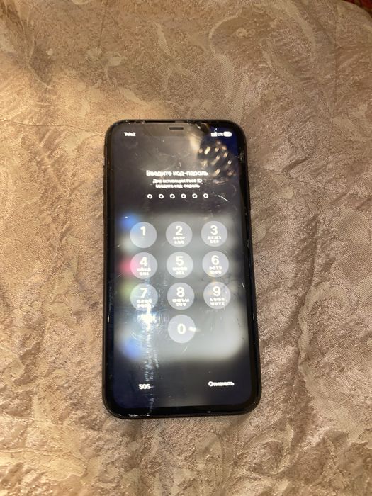 Продам срочно айфон 11