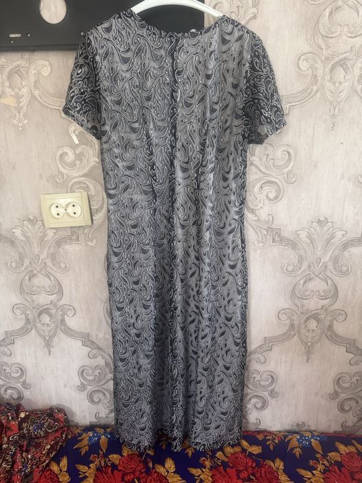 Продам платья б/у