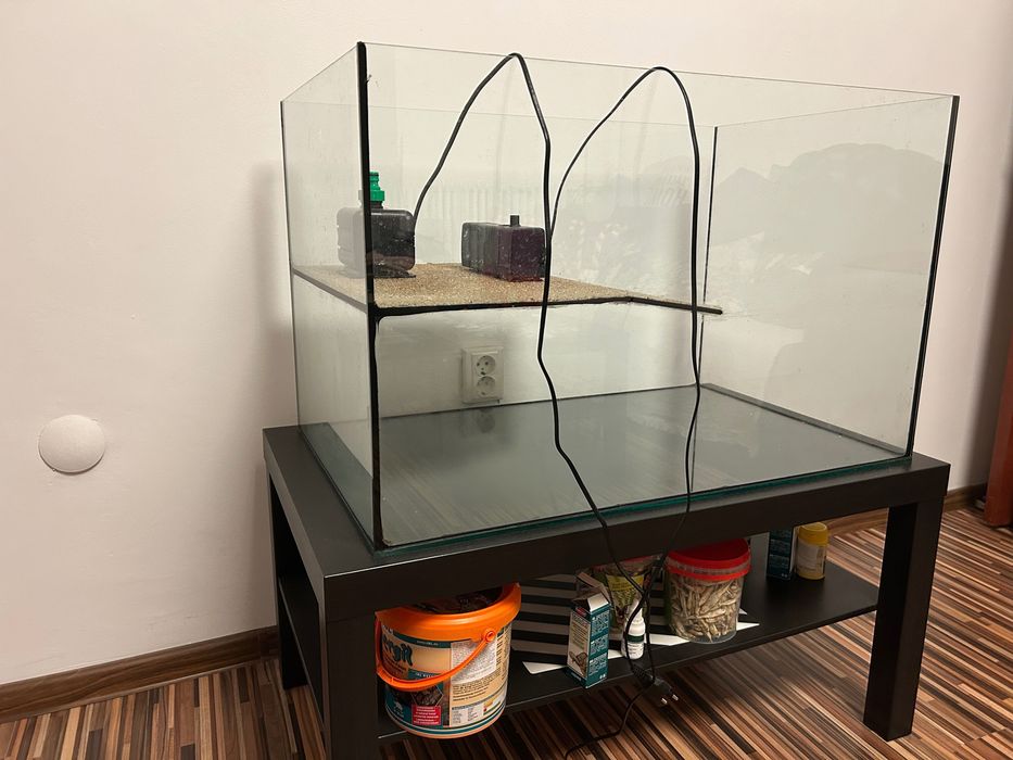Acvariu , capacitate 100 L