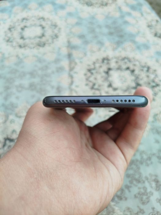iPhone 8 64 gb xolati yaxshi