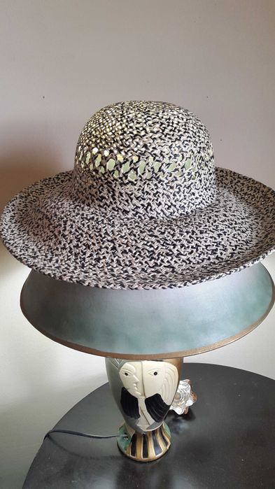 Елегантни, красиви и стилни нови дамски летни шапки