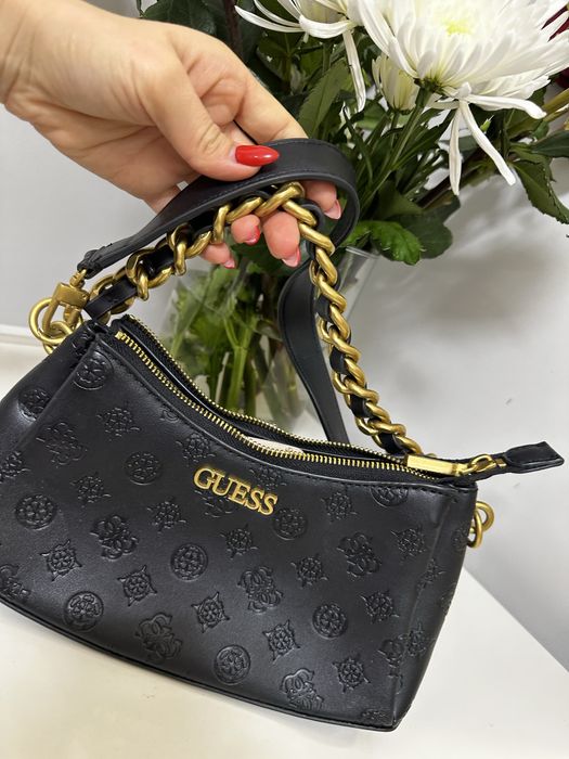 Ново! Чанта на Guess