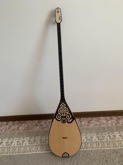 домбра с футляром