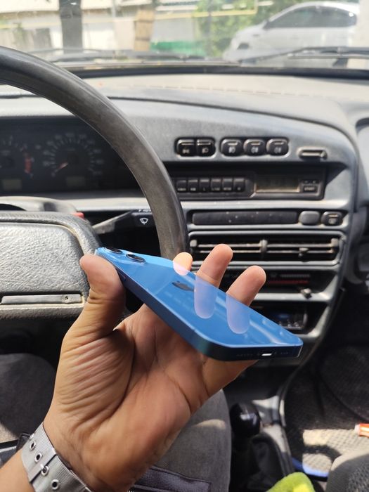 Продам айфон 13 iphone 13