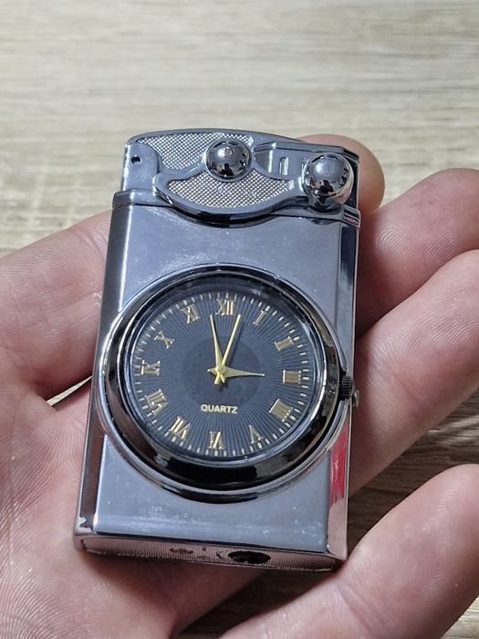 Ветроустойчиви запалки със часовник и светеща