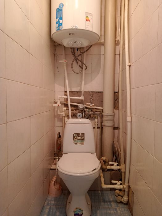 Сдаю - 2-х.ком.кв на 3мкр(Абая)