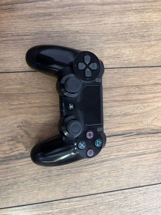 playstation4 fat в хорошей состаяни