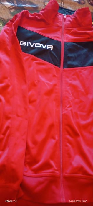 Продавам мъжки Анцуг GIVOVA  размер М