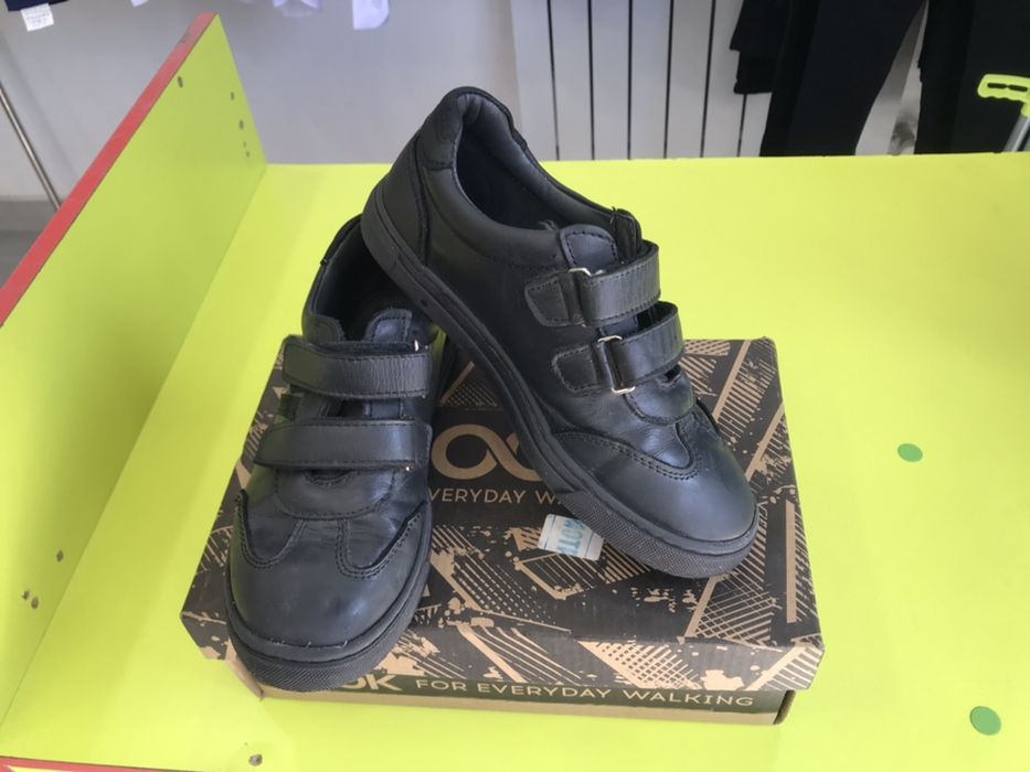 Продам обувь детскую на мальчика