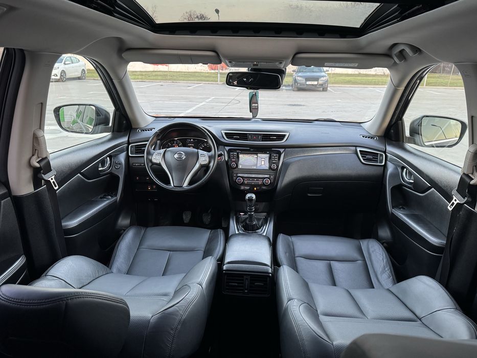 Nissan X-Trail Tekna 2015 7Locuri NOU ADUS Dotari Full Impecabila