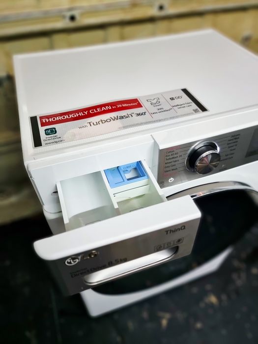 Masina de spalat LG Wi-Fi 8.5 kg 1200 rotatii A+++