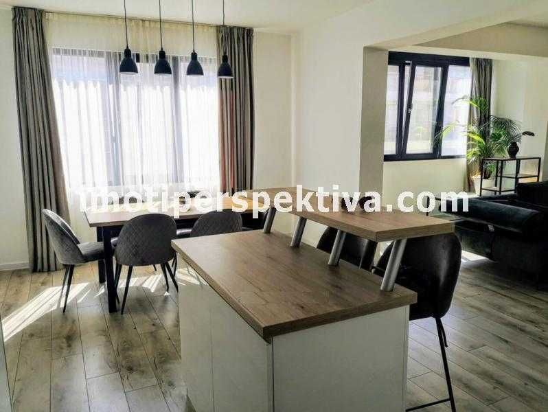 Продава се Тристаен апартамент в Пловдив, Център - 130 кв.м за 1847 €/кв.м - Снимка #4