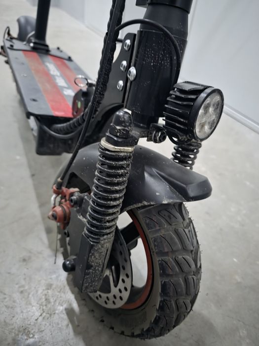 Продам электросамокат