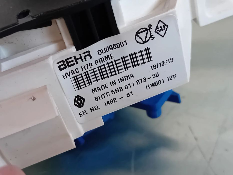 Panou Modul Comenzi Clima AC Dacia Duster 2010-2017 Motor K9K838