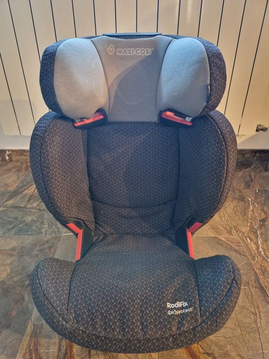Scaun auto Maxi-Cosi Rodifix air protect 100 lei