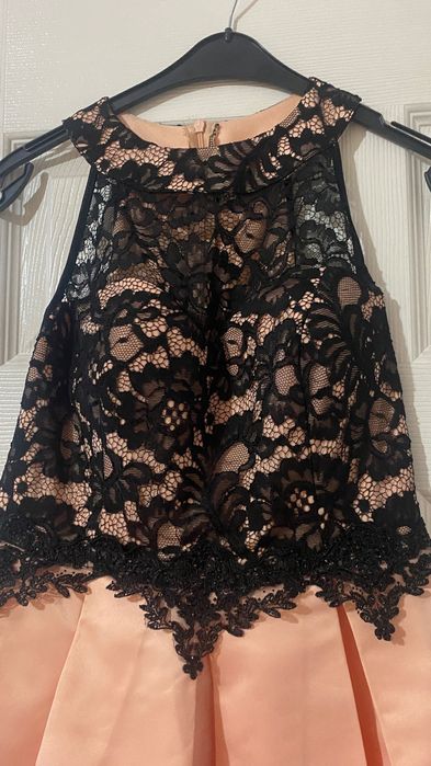 Официална къса рокля с дантела