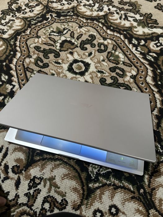 ASUS X515EA  512GB Core i5-11 avlod Deyarli Yangi