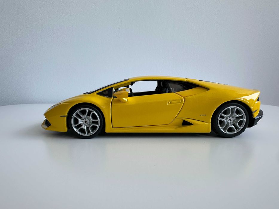 Macheta auto Maisto Lamborghini Huracan 1/24