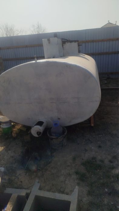 Продаю емкость для воды3куб