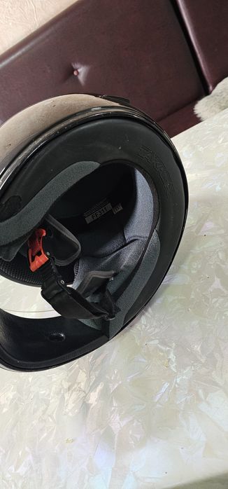 Шлем в отличном состоянии