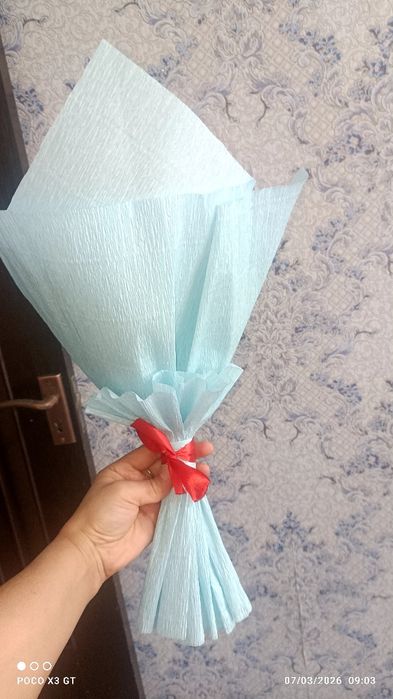 Momiq gul qoʻldan yasalgan, suliymaydigan buketlar.