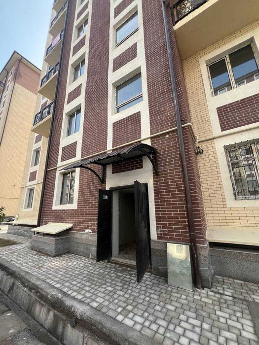 Продаётся 3 ком квартира. 1чи этадан 3хона дом. новостройка BEK BARAKA