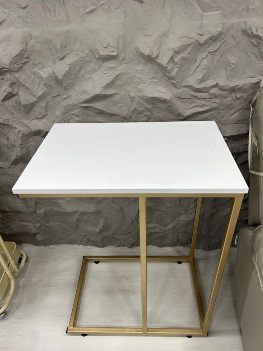 Стол в стиле лофт