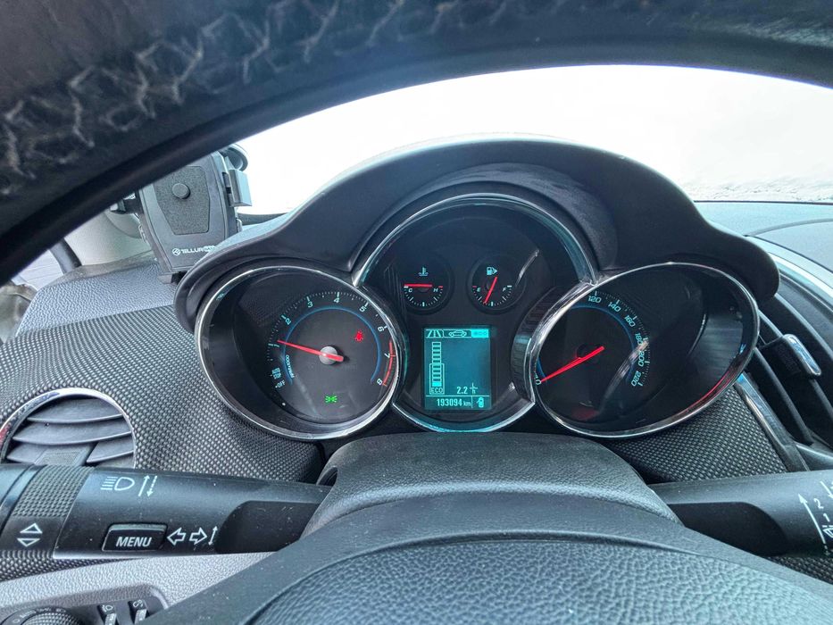 Ocazie : Chevrolet Cruze 1.4 Turbo (140 CP), an 2014, dotări complete