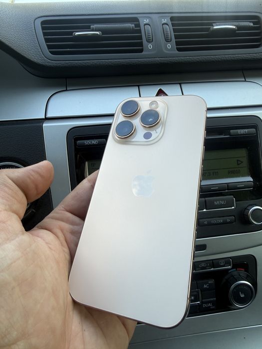 Iphone 16 pro gold ( display original)