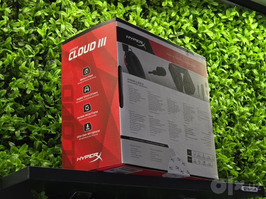 Наушники HyperX Cloud III