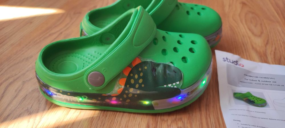 Светещи чехли 2в1