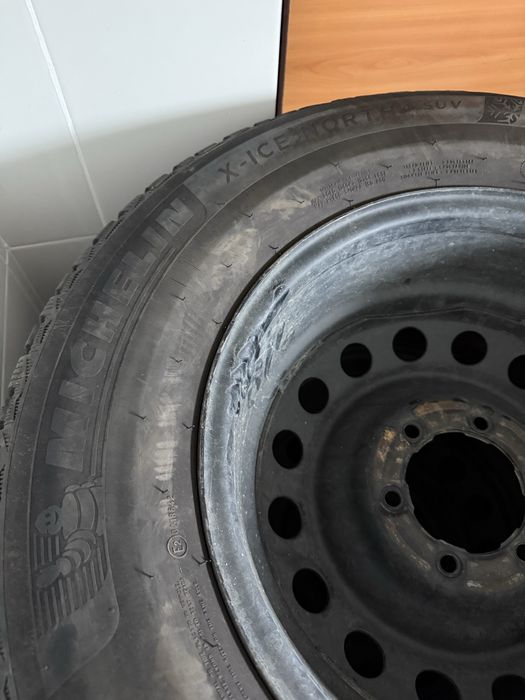 MICHELIN X-ICE North 4 SUV 265/65 R17 с шипами