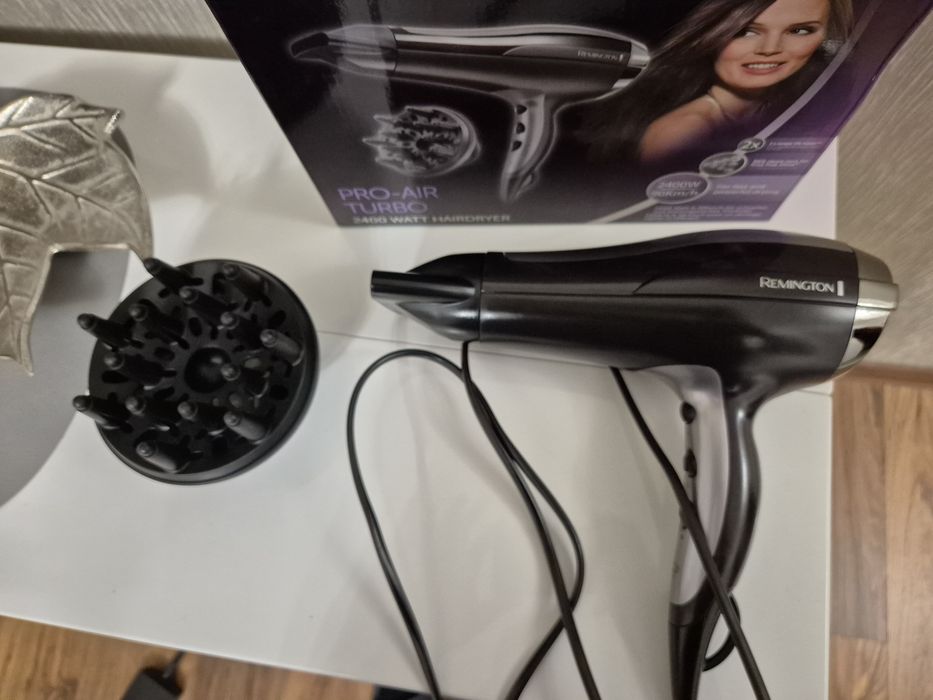 Feon Remington 2400 w cu ionizare 90km/h foarte puternic