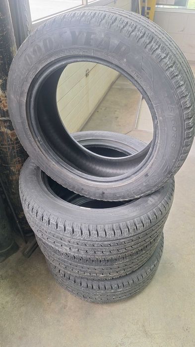225/60R18 GOOD YEAR