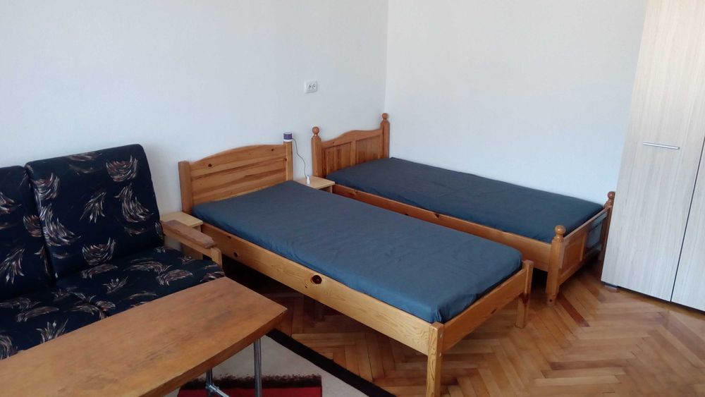 Дава се под наем Едностаен апартамент в Враца, Център - 36 кв.м за 239.7 € - Снимка #5