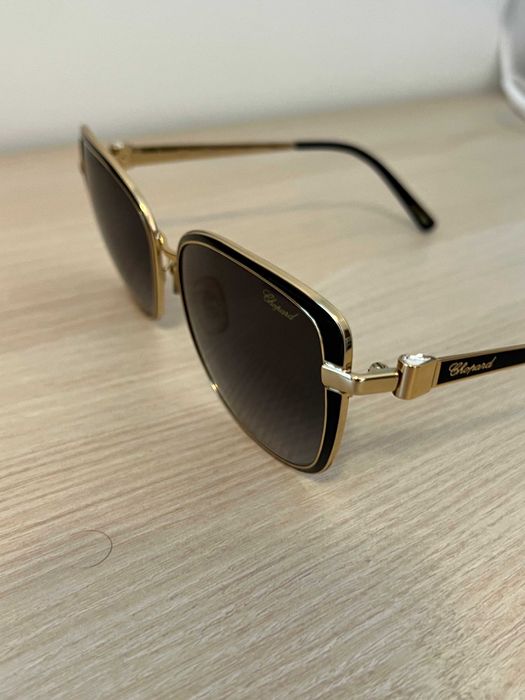 Слънчеви Очила CHOPARD, модел SCHB69S, 301F, перфектно състояние