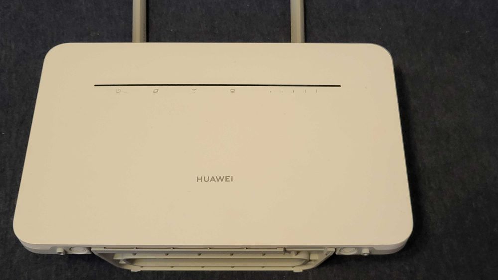 HUAWEI 4G router cu sim Wi-Fi 7 Lte modem B535-232 +antene