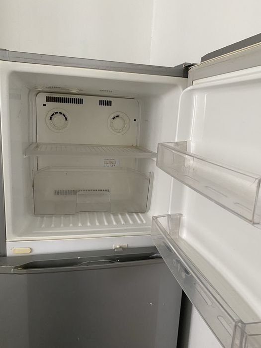 Продам холодилник LG в рабочем состояни