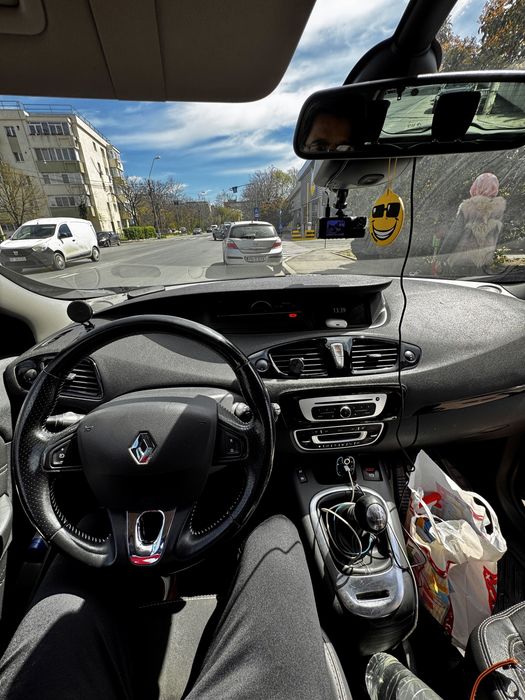 RENAULT Scenic 2015 — imagine 2