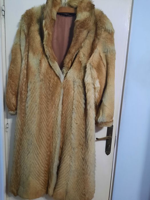Haină de blană mărime S-M